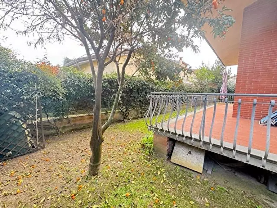 Immagine 24 di Villa in vendita  a Forte Dei Marmi