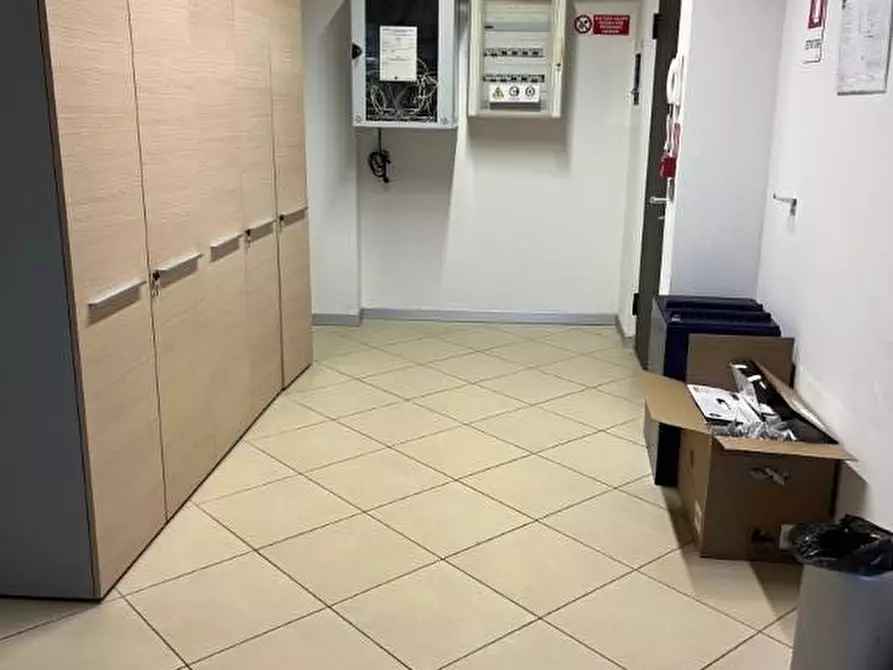 Immagine 9 di Ufficio in affitto  a Pisa