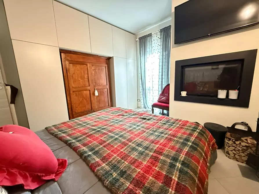 Immagine 25 di Porzione di casa in vendita  a Chianni