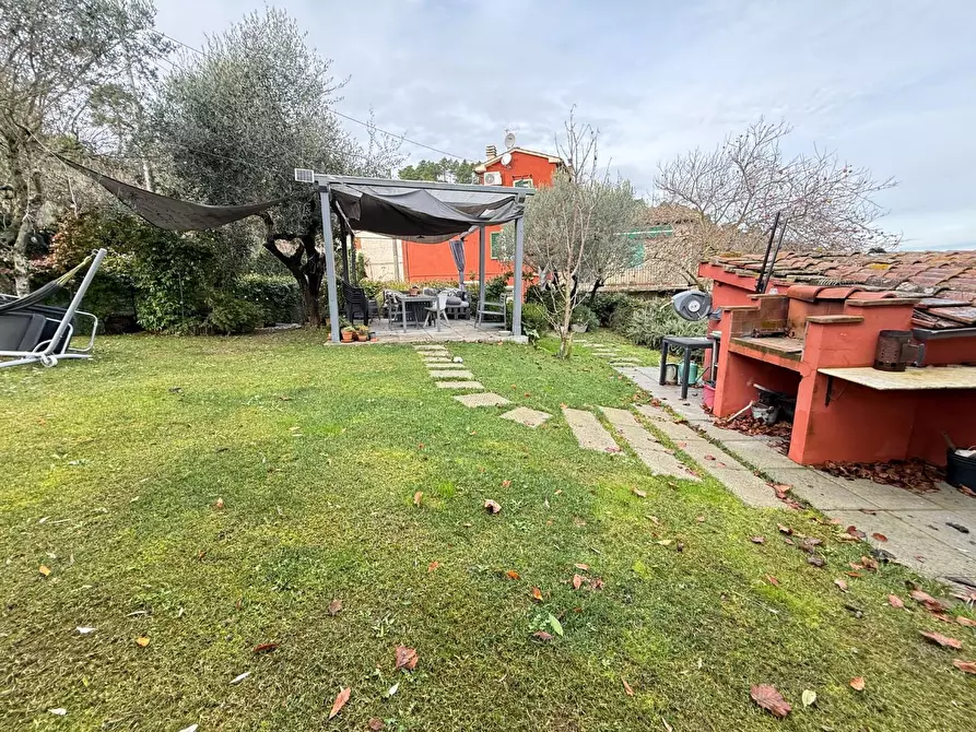 Immagine 2 di Porzione di casa in vendita  a Chianni