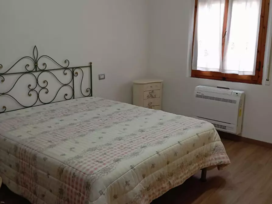 Immagine 13 di Appartamento in vendita  a Poggibonsi