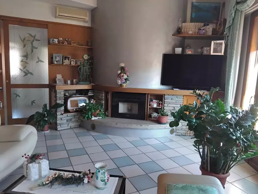 Immagine 6 di Appartamento in vendita  a Pontedera