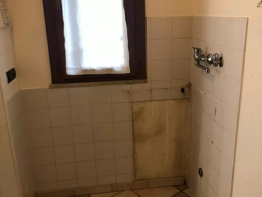 Immagine 15 di Appartamento in vendita  a Pontedera