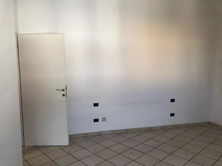 Immagine 9 di Appartamento in vendita  a Pontedera