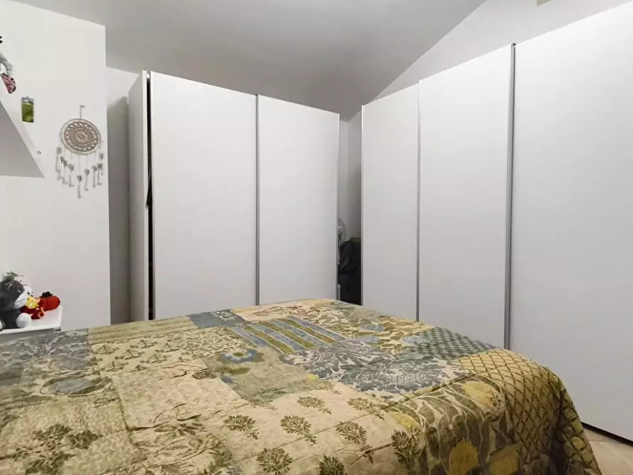 Immagine 8 di Appartamento in affitto  a Carrara