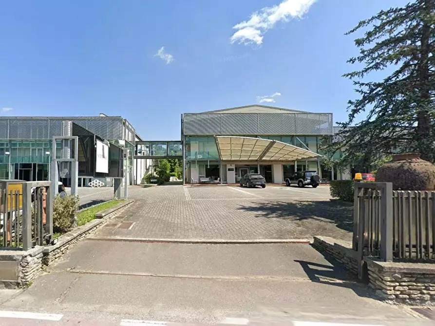 Immagine 2 di Capannone industriale in vendita  a Capannori
