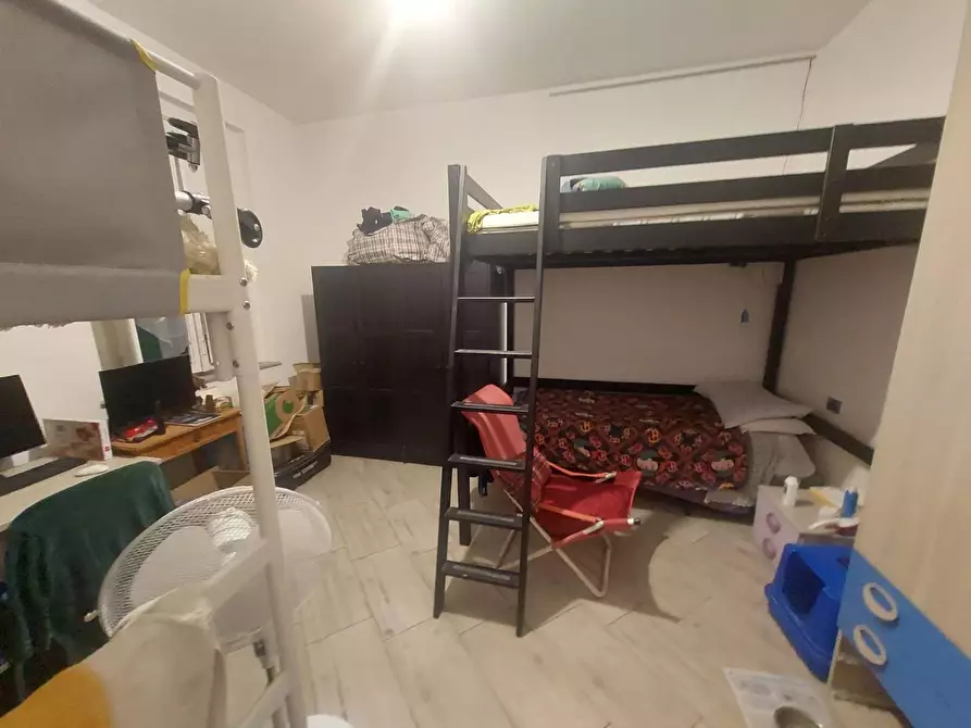 Immagine 13 di Appartamento in vendita  a Pontedera