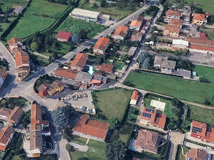 Immagine 3 di Attività artigianale in vendita  a Capannori