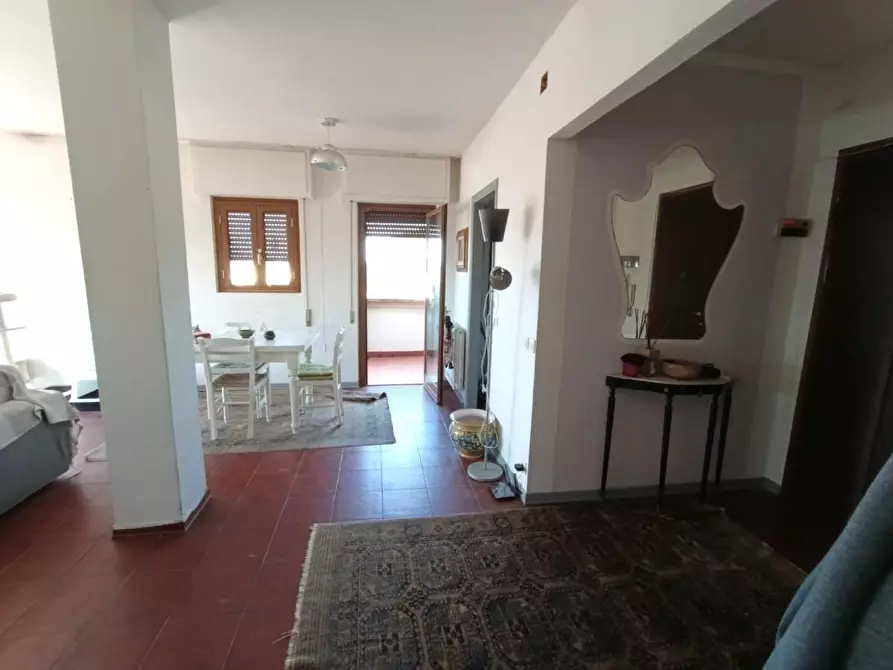 Immagine 13 di Mansarda in vendita  a Massa