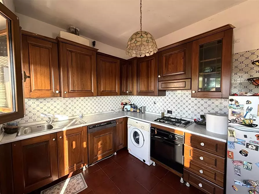 Immagine 7 di Mansarda in vendita  a Massa