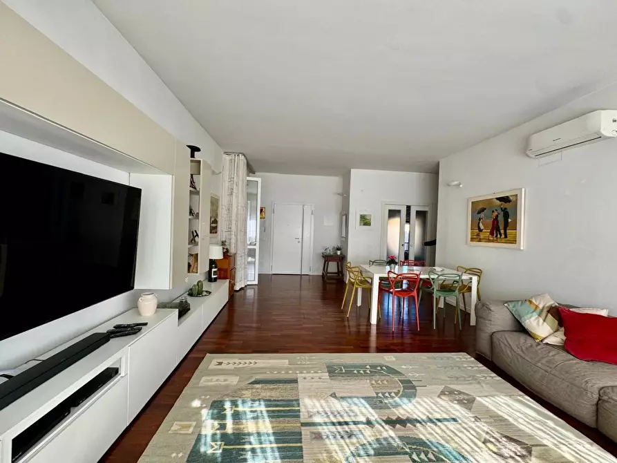 Immagine 1 di Appartamento in vendita  a Firenze