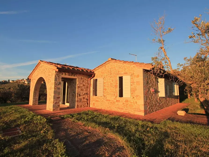 Immagine 5 di Casa colonica in vendita  a Vinci