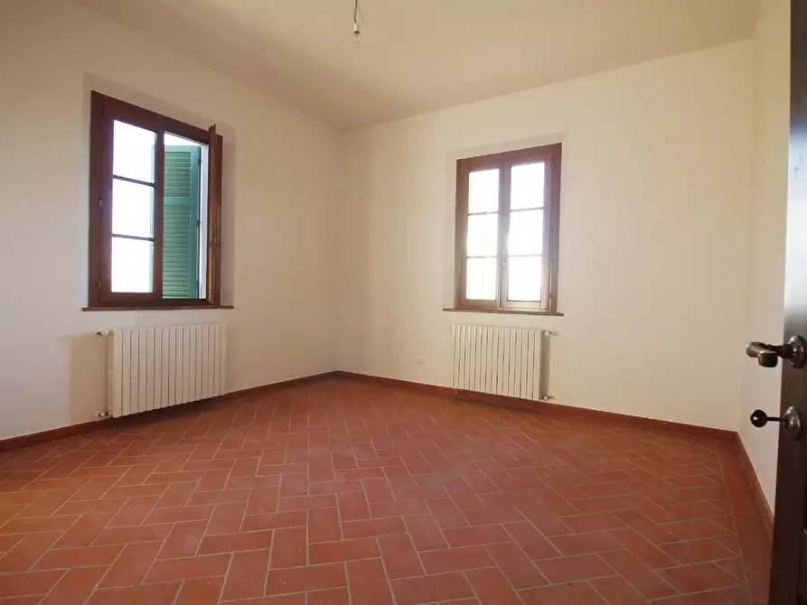 Immagine 12 di Casa colonica in vendita  a Vinci