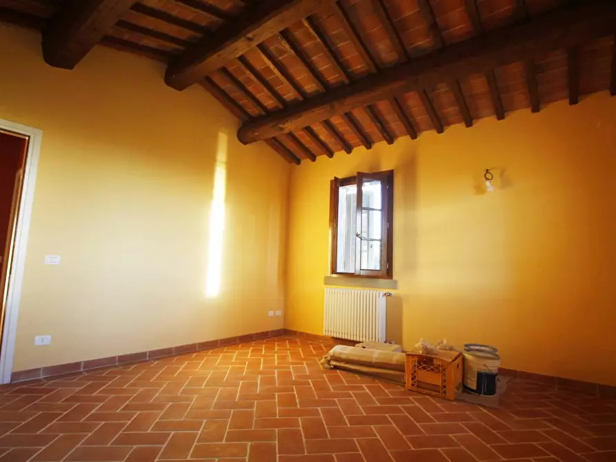 Immagine 31 di Casa colonica in vendita  a Vinci