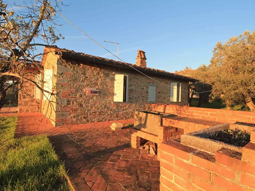 Immagine 42 di Casa colonica in vendita  a Vinci