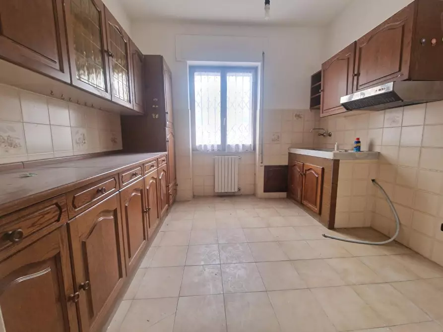 Immagine 9 di Appartamento in vendita  a Carrara