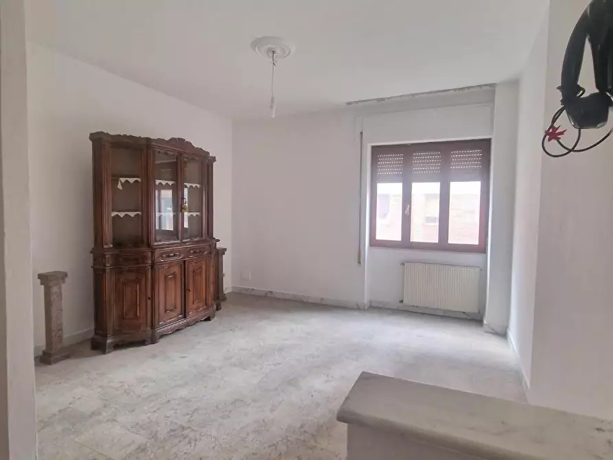 Immagine 6 di Appartamento in vendita  a Carrara