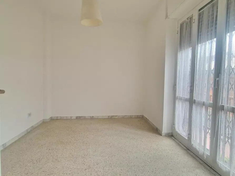 Immagine 12 di Appartamento in vendita  a Carrara