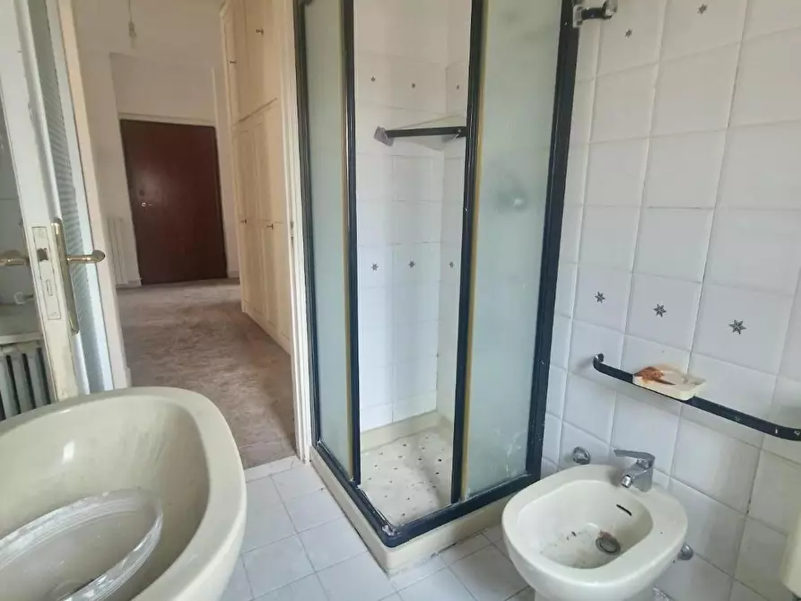 Immagine 20 di Appartamento in vendita  a Carrara