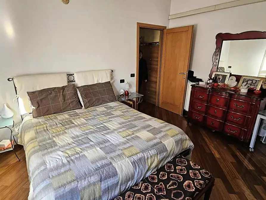 Immagine 12 di Appartamento in vendita  a Massa