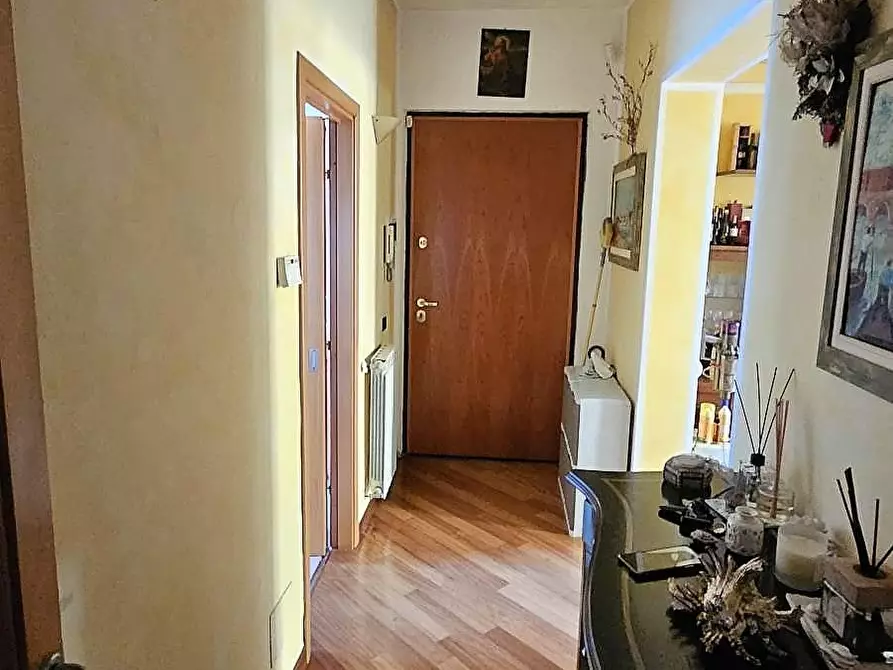 Immagine 8 di Appartamento in vendita  a Massa