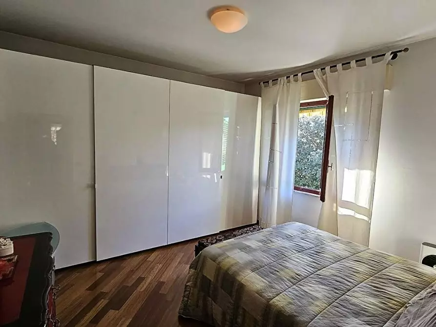 Immagine 10 di Appartamento in vendita  a Massa