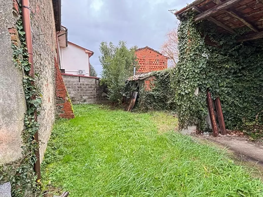 Immagine 2 di Terratetto in vendita  a Pescia