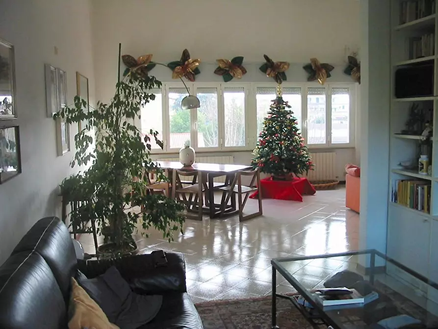 Immagine 10 di Appartamento in vendita  a Pisa