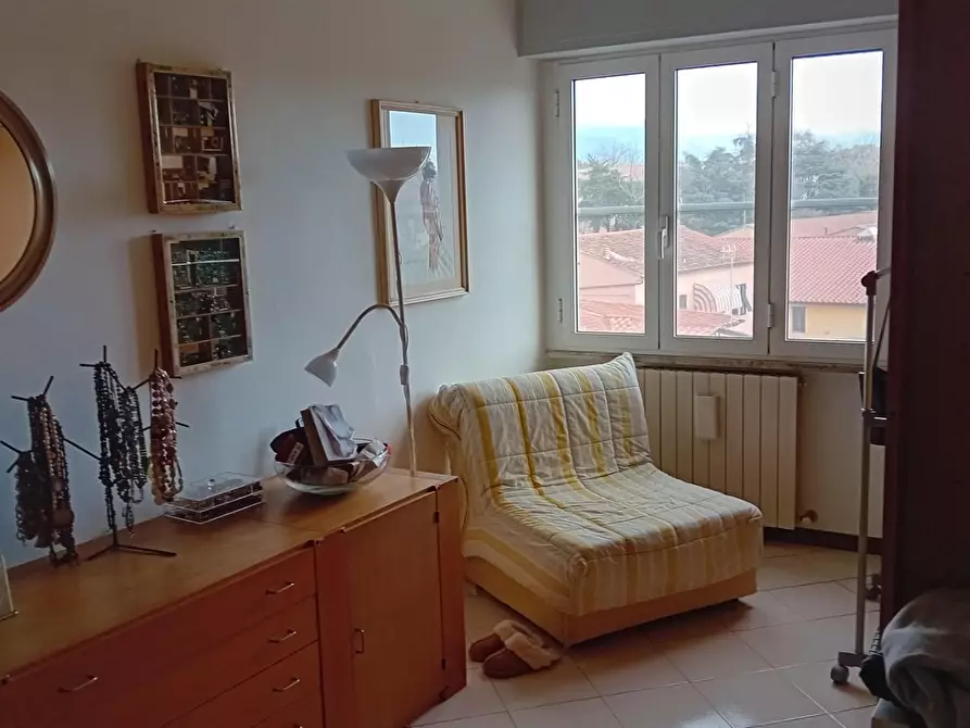 Immagine 11 di Appartamento in vendita  a Pisa