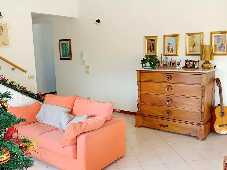 Immagine 6 di Appartamento in vendita  a Pisa