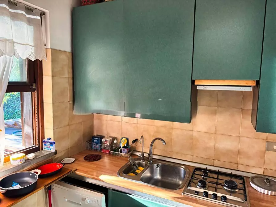 Immagine 7 di Villetta a schiera in vendita  a Massa