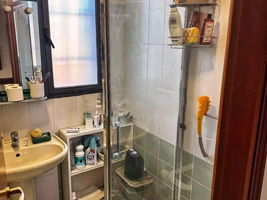 Immagine 13 di Villetta a schiera in vendita  a Massa