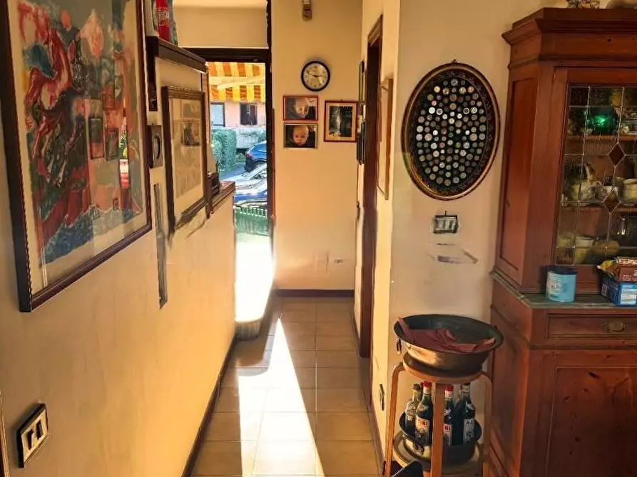 Immagine 12 di Villetta a schiera in vendita  a Massa