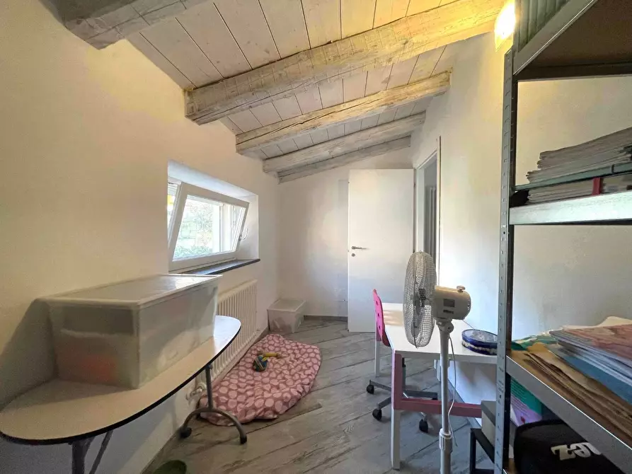 Immagine 21 di Casa semindipendente in vendita  a Beverino