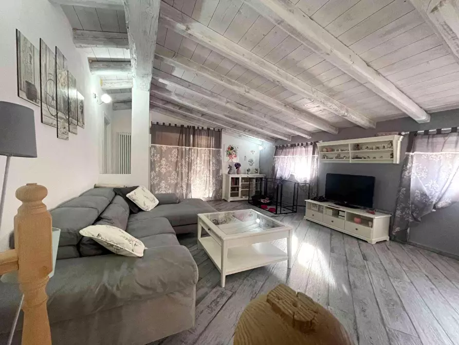 Immagine 2 di Casa semindipendente in vendita  a Beverino