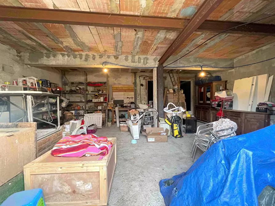 Immagine 30 di Casa semindipendente in vendita  a Beverino