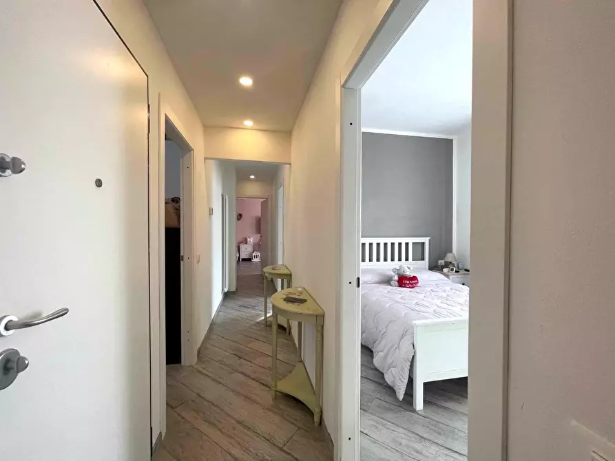 Immagine 11 di Casa semindipendente in vendita  a Beverino