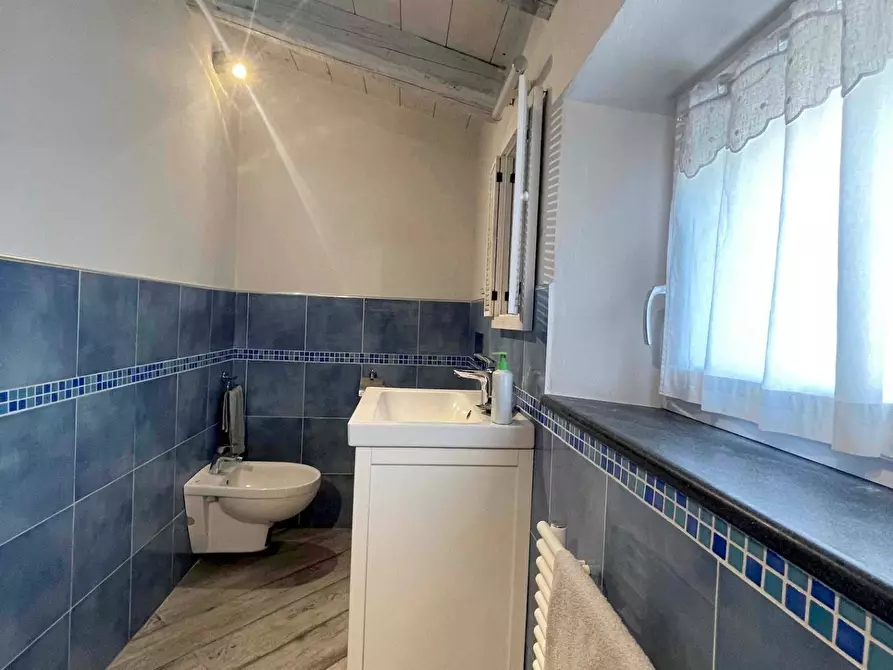 Immagine 26 di Casa semindipendente in vendita  a Beverino