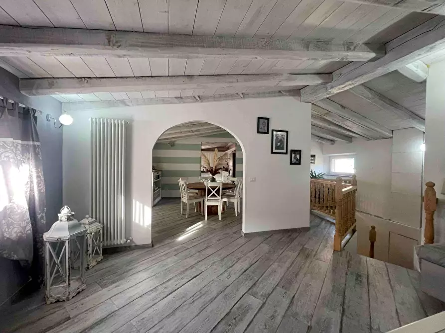 Immagine 5 di Casa semindipendente in vendita  a Beverino