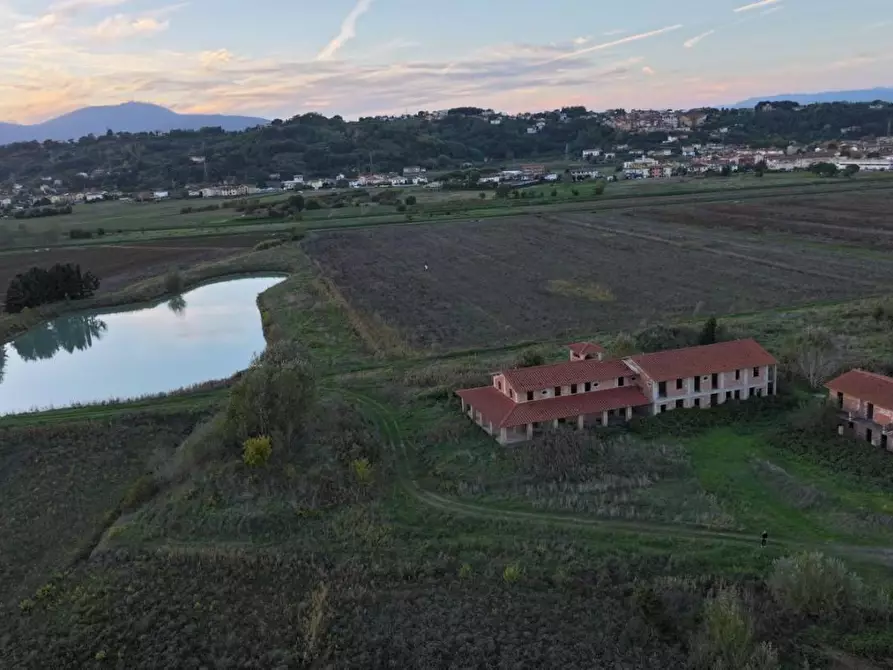Immagine 1 di Casa colonica in vendita  a Santa Maria A Monte