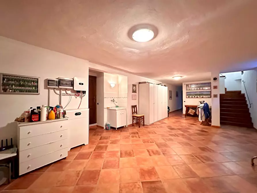 Immagine 39 di Villa in vendita  a Camaiore