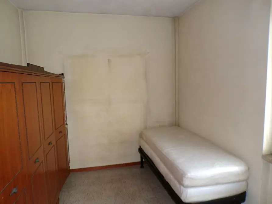 Immagine 21 di Appartamento in vendita  a Pisa