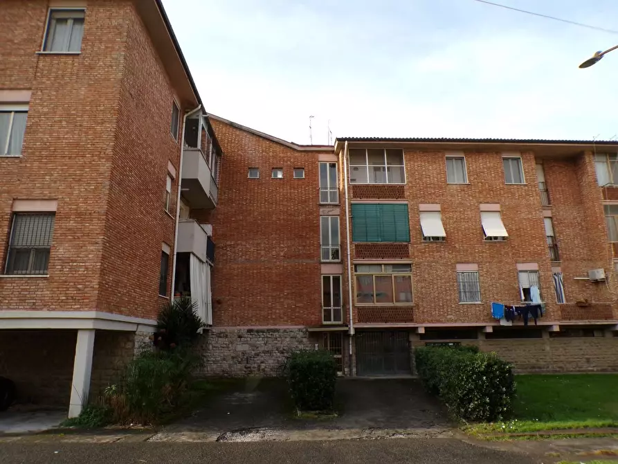 Immagine 4 di Appartamento in vendita  a Pisa