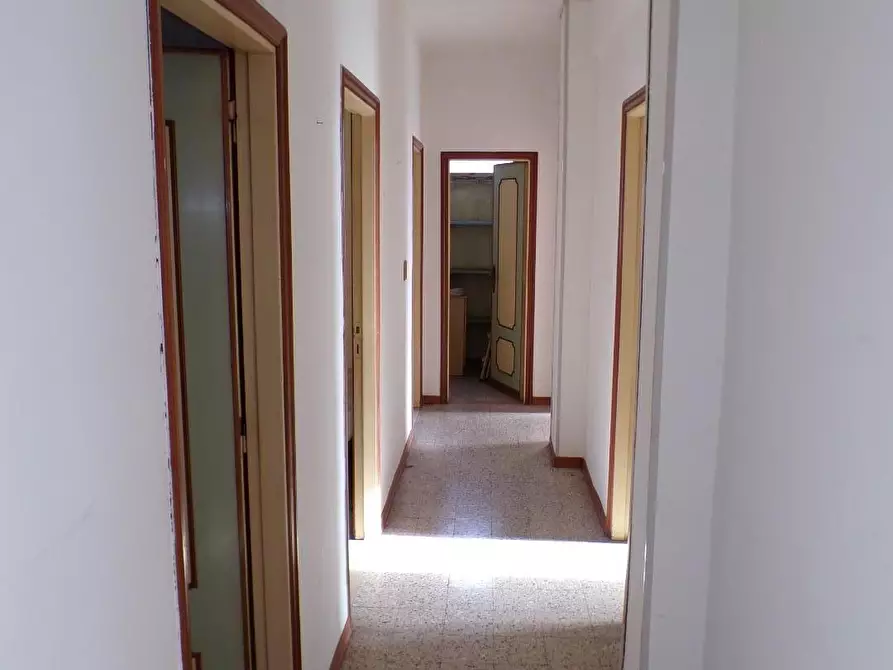 Immagine 15 di Appartamento in vendita  a Pisa