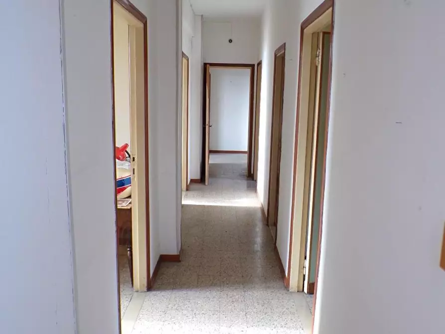 Immagine 25 di Appartamento in vendita  a Pisa