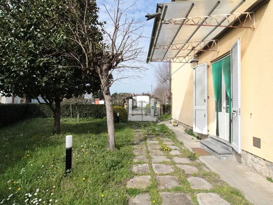 Immagine 32 di Villa in vendita  a Casciana Terme Lari