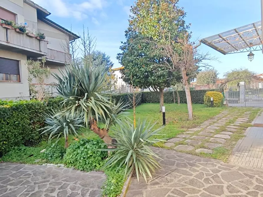 Immagine 5 di Villa in vendita  a Casciana Terme Lari