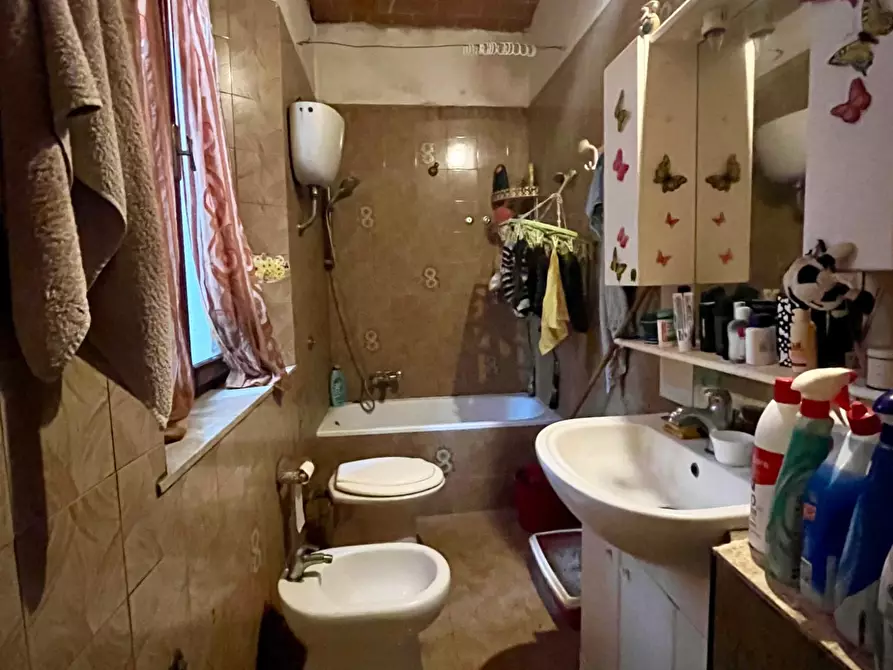 Immagine 17 di Appartamento in vendita  a Asciano