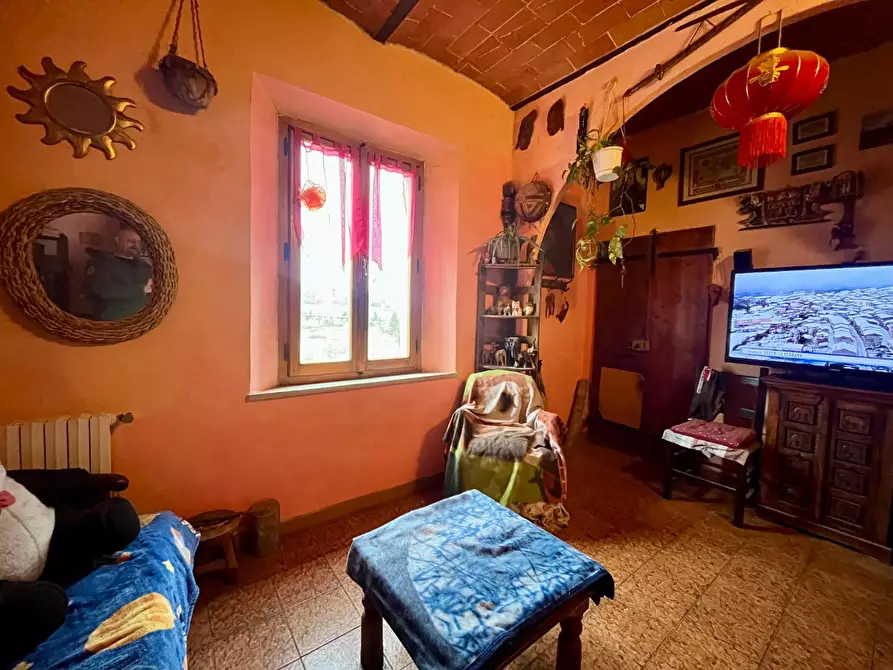 Immagine 4 di Appartamento in vendita  a Asciano