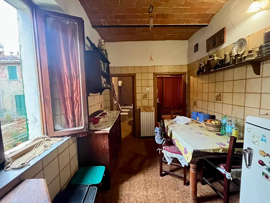 Immagine 8 di Appartamento in vendita  a Asciano